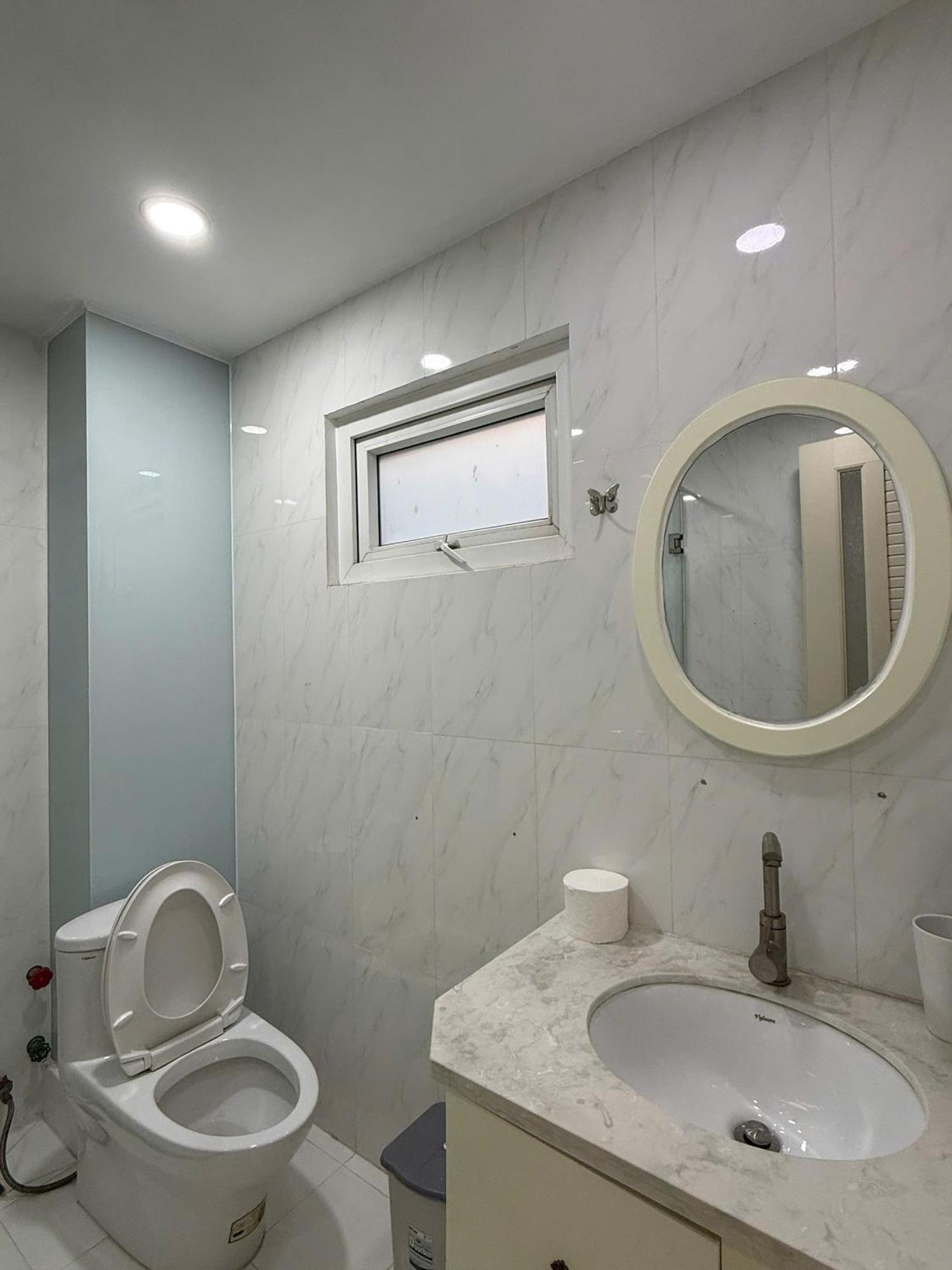 Atus Boutique - 2* TP. Hồ Chí Minh